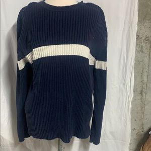 Gap sweater